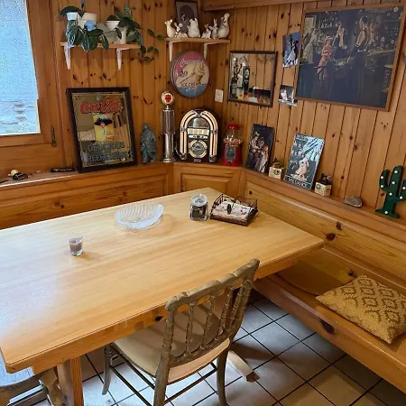 Villakunterbunt Holiday home Quarten